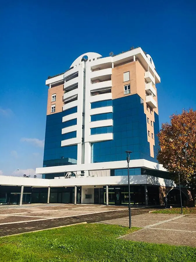 Appartamento Crystal Tower M&M Treviolo Italia
